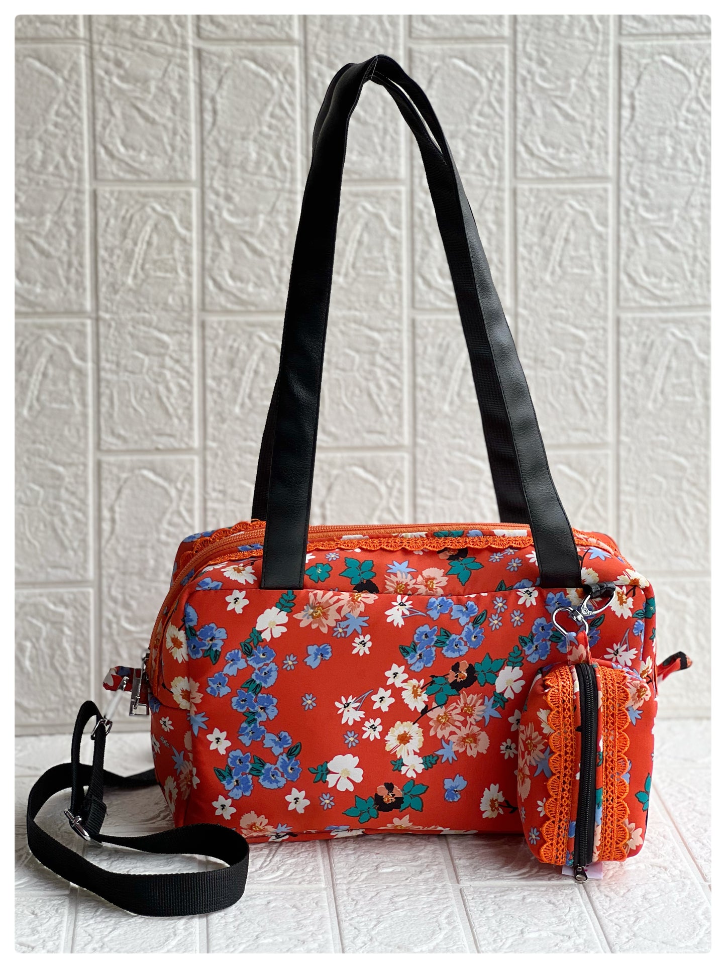 ORANGE FLORAL PAMELA TOTE