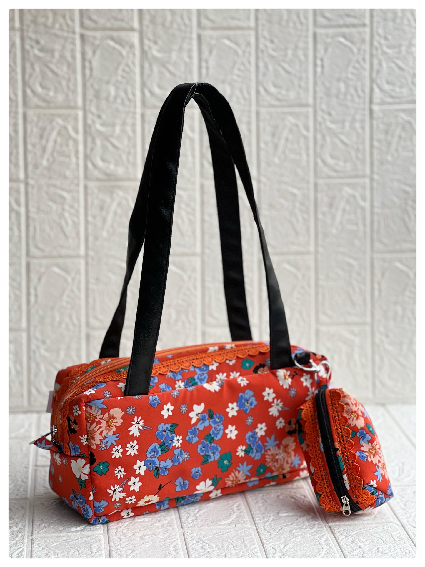 ORANGE FLORAL PIKO TOTE
