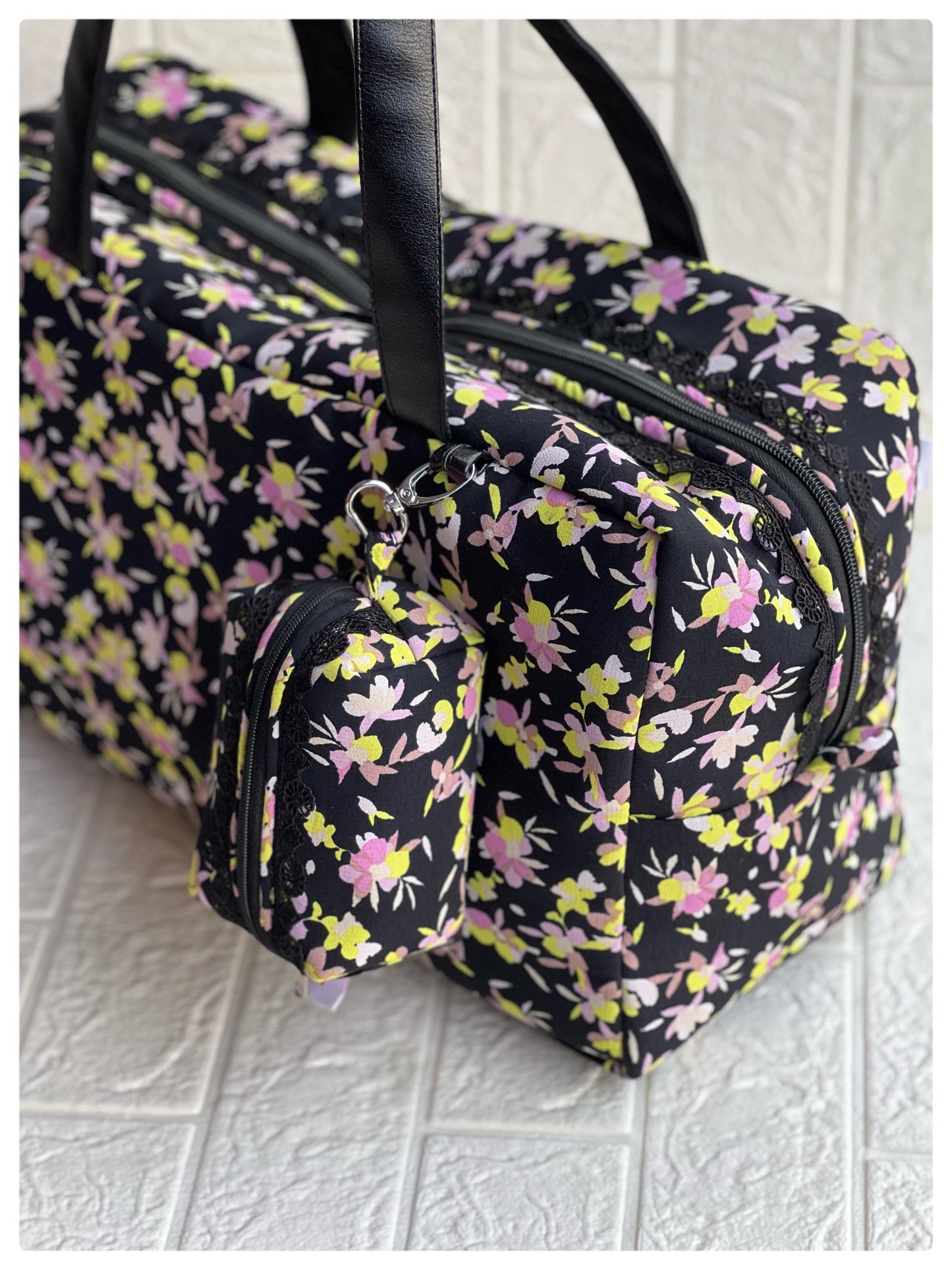 BLACK YELLOW FLORAL PABLO TOTE