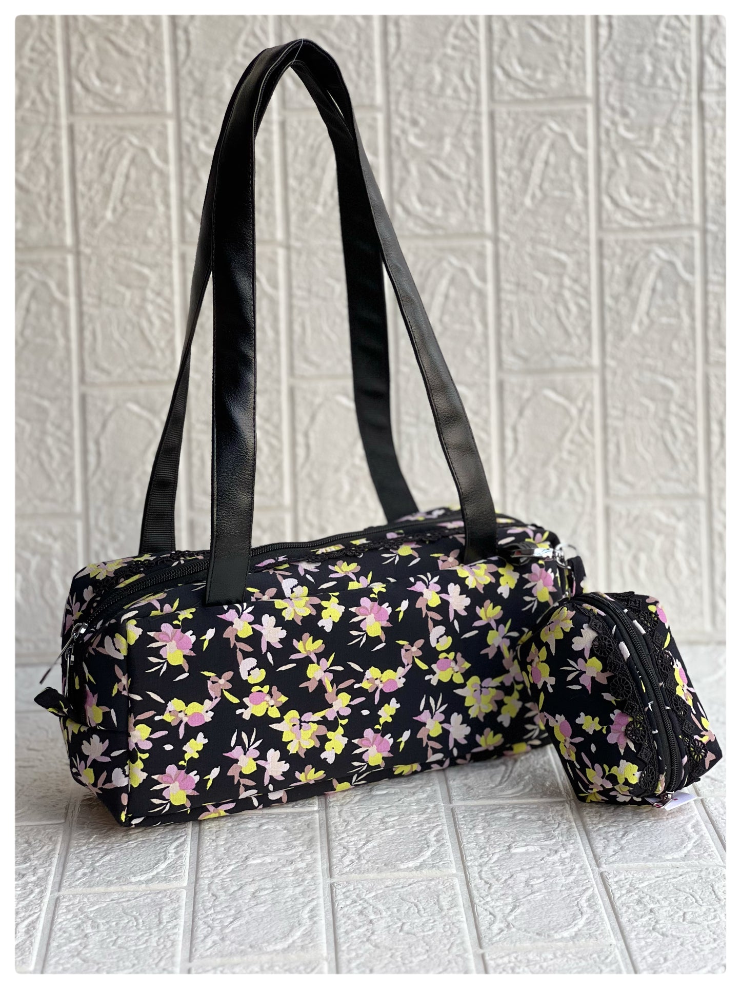 BLACK YELLOW FLORAL PIKO TOTE