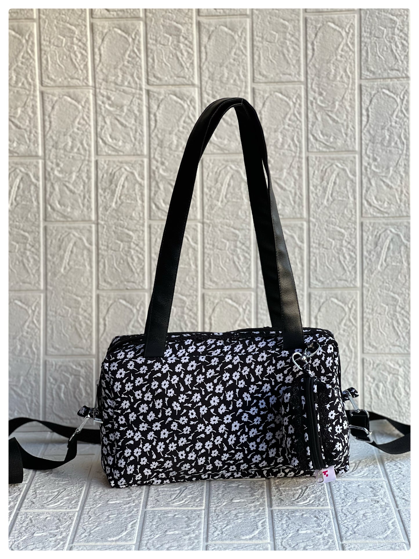 BNW FLORAL PAMELA TOTE