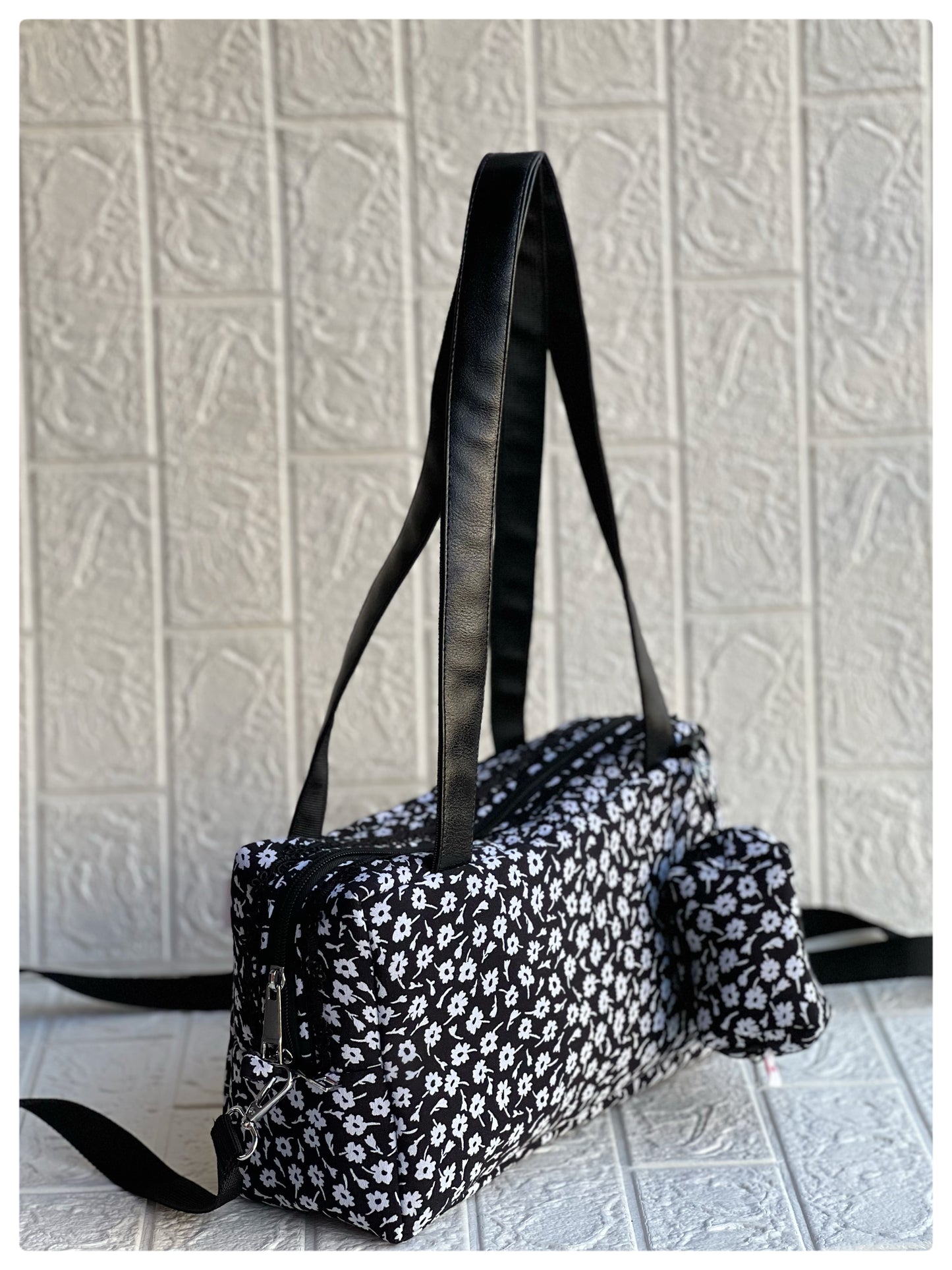 BNW FLORAL PAMELA TOTE