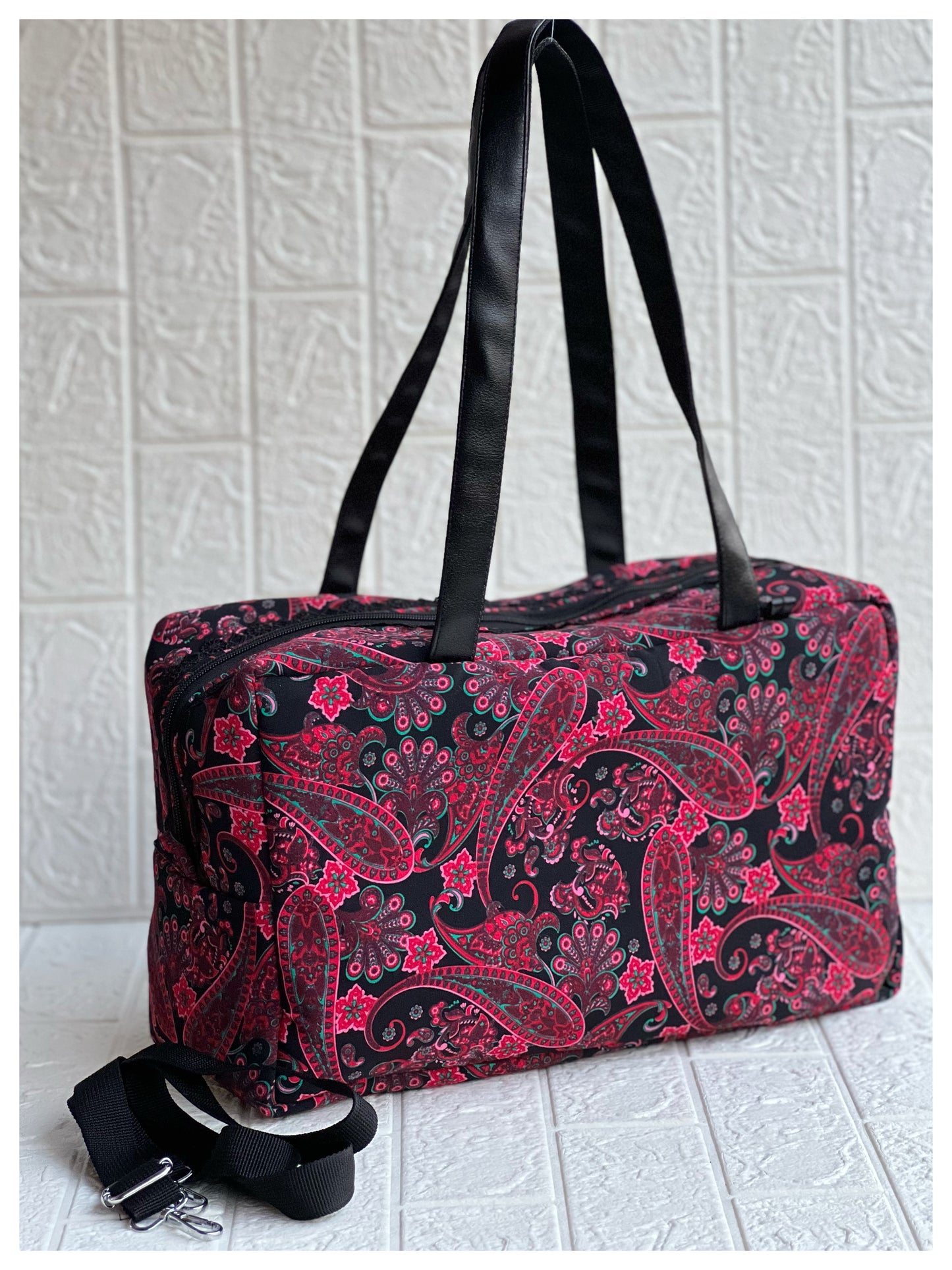 BLACK RED KOLKA PABLO TOTE