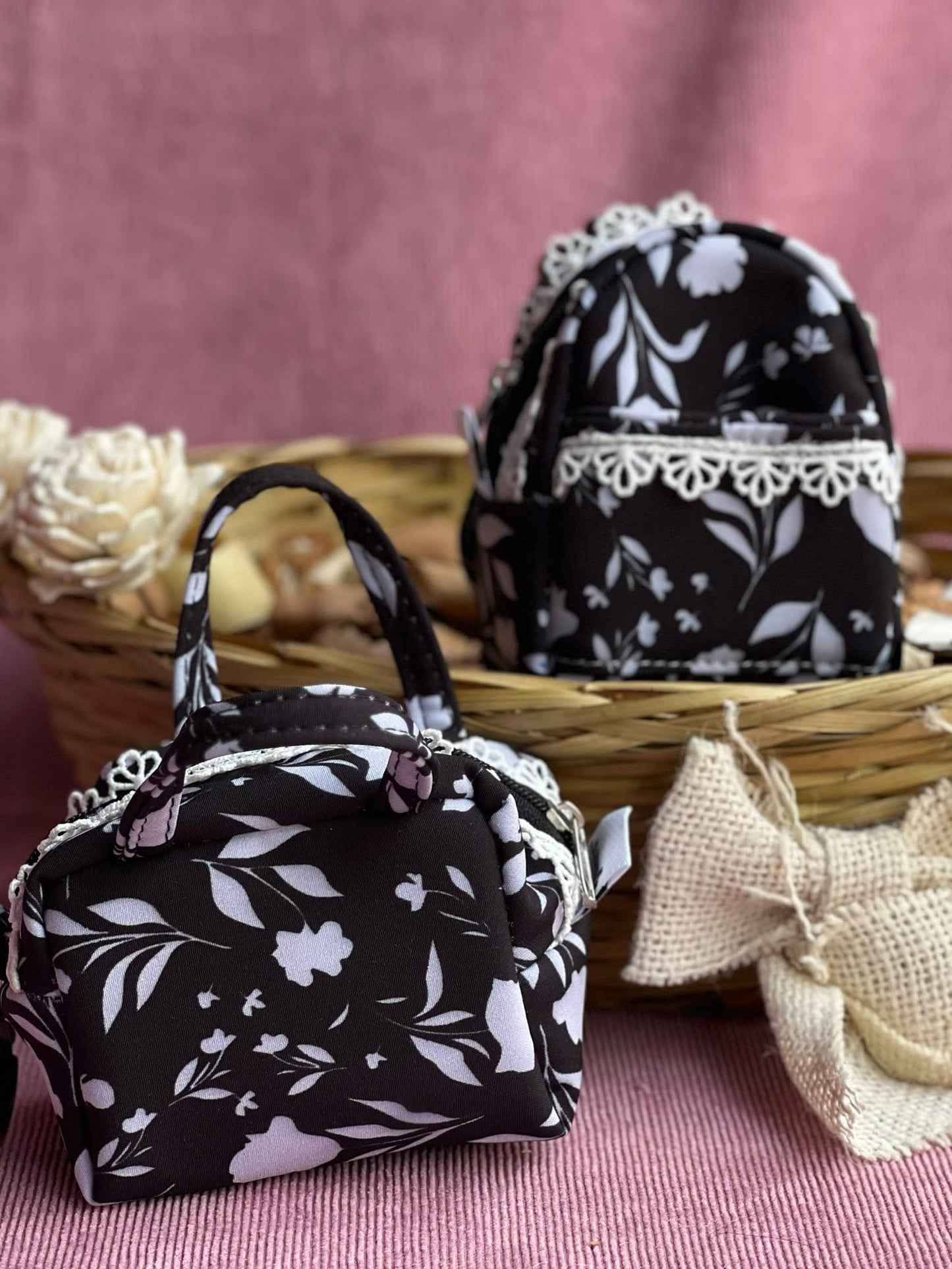 BNW SOFTSHELL BAG-CHARM