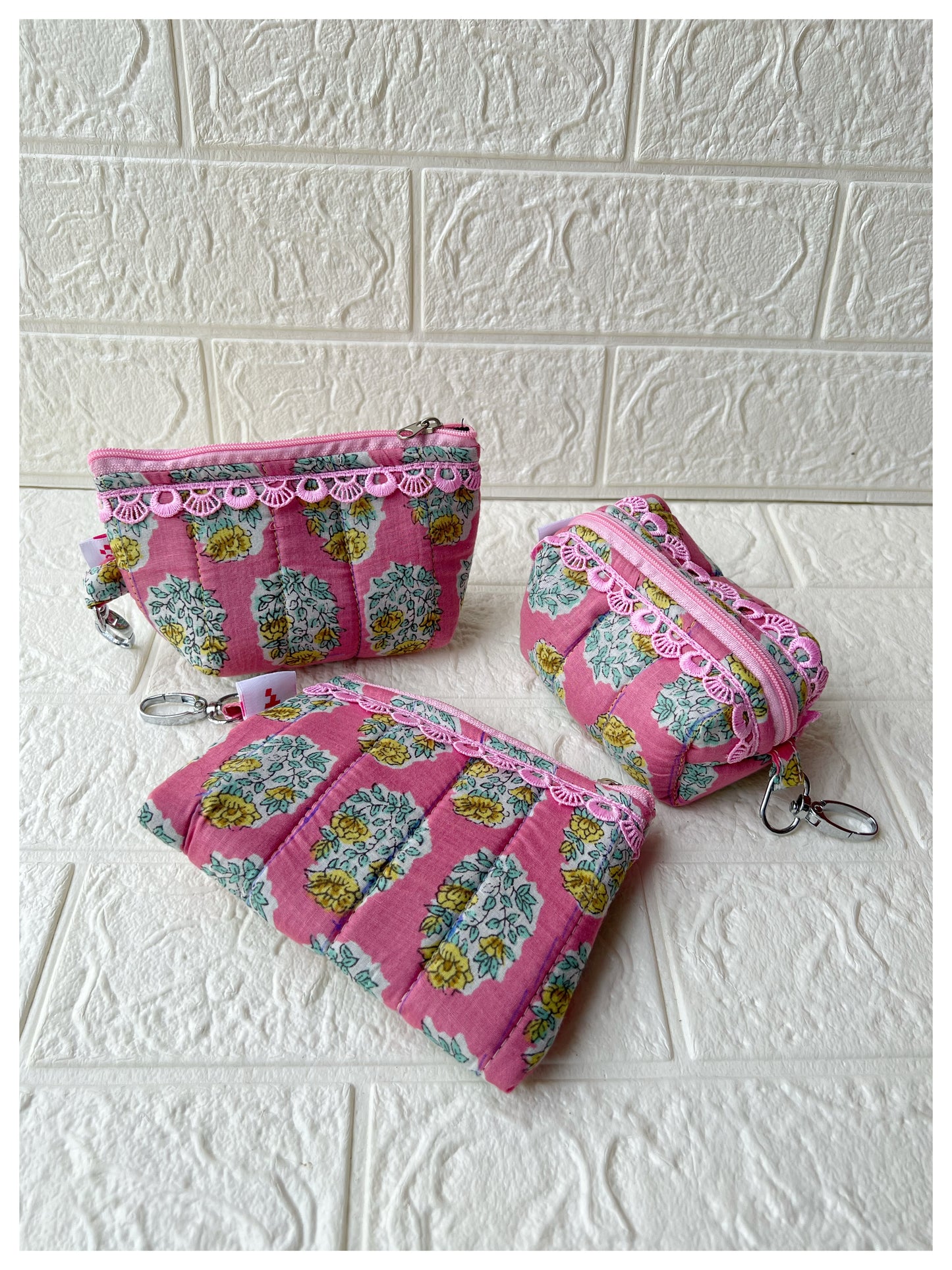 PINK BLUE JOYPURI QUILTED KEY-CHARM