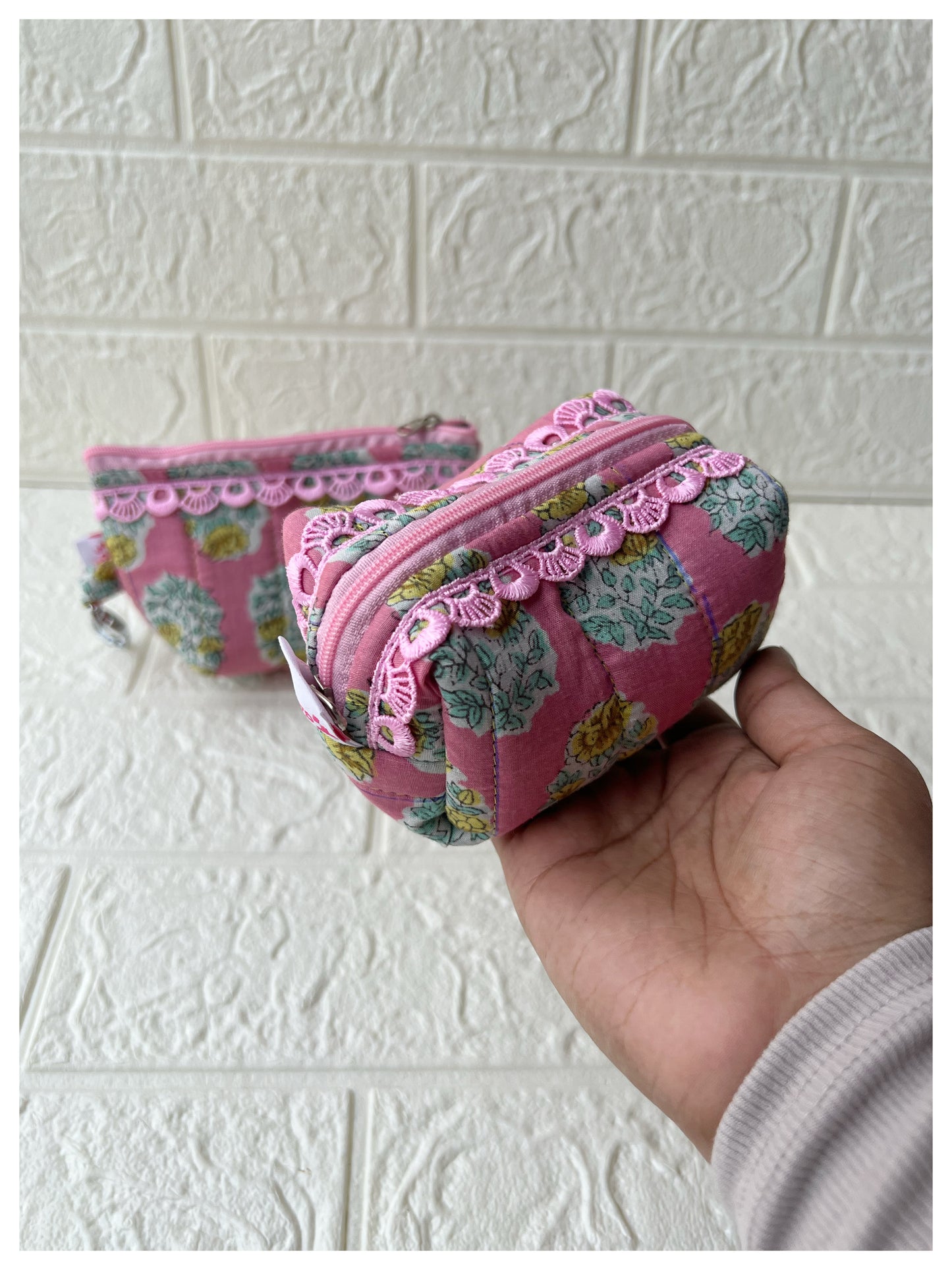 PINK BLUE JOYPURI QUILTED KEY-CHARM