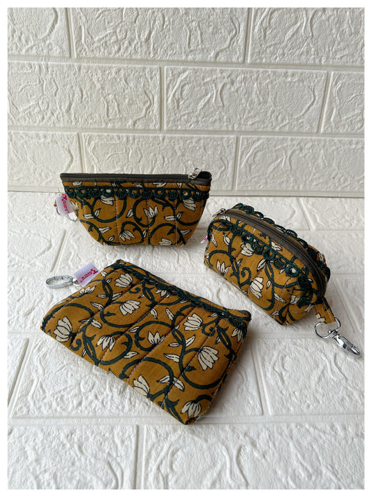 BROWN WHITE JOYPURI QUILTED KEY-CHARM