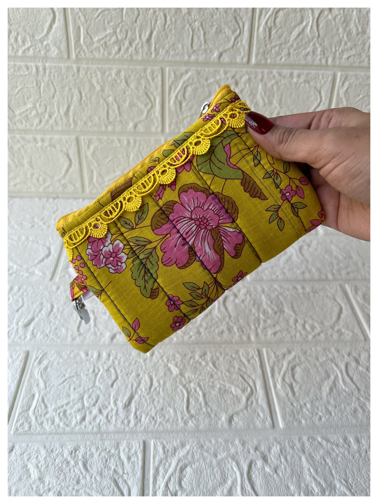 YELLOW BLUE JUI QUILTED KEY-CHARM