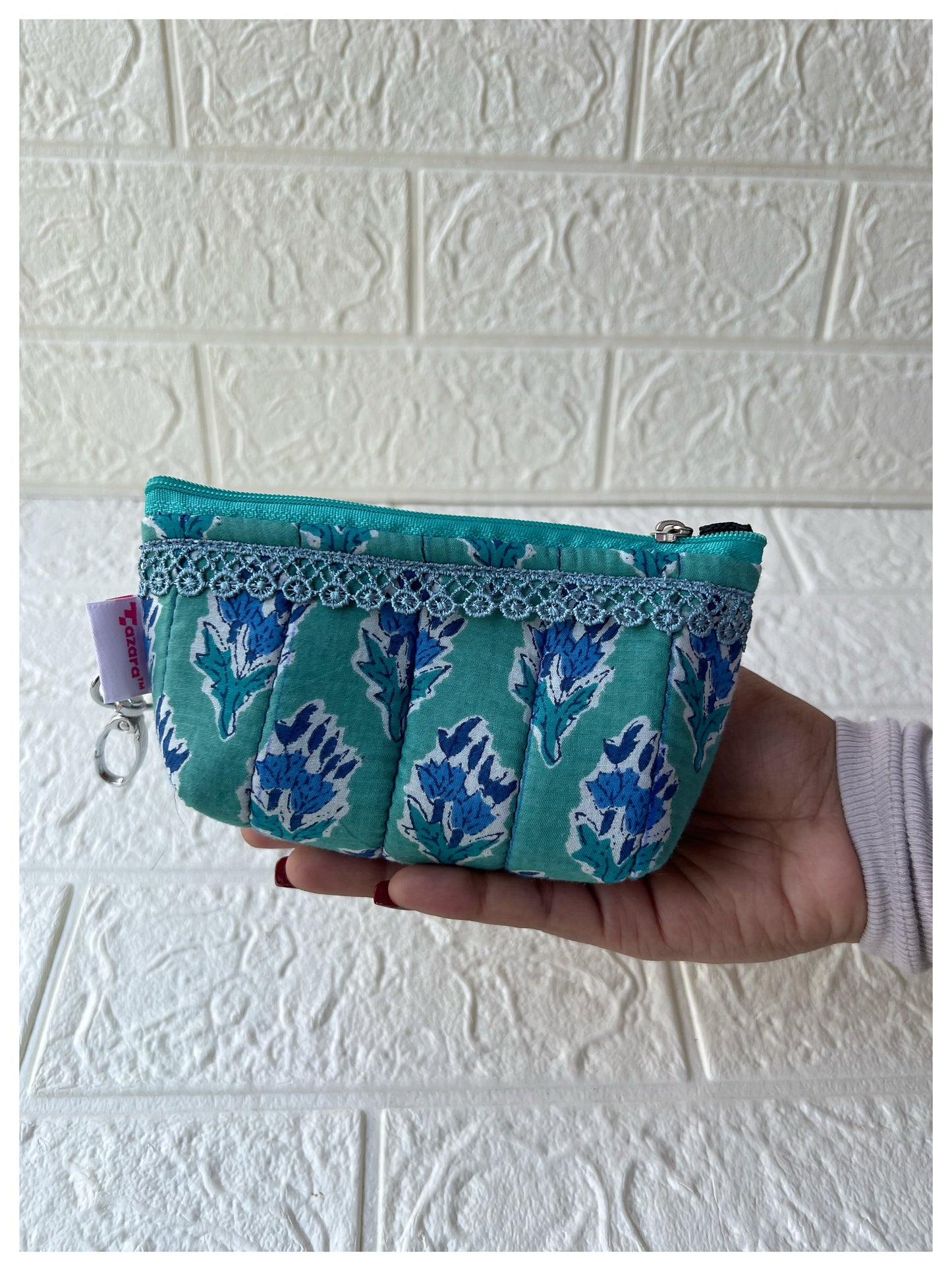 TEAL JOYPURI QUILTED KEY-CHARM