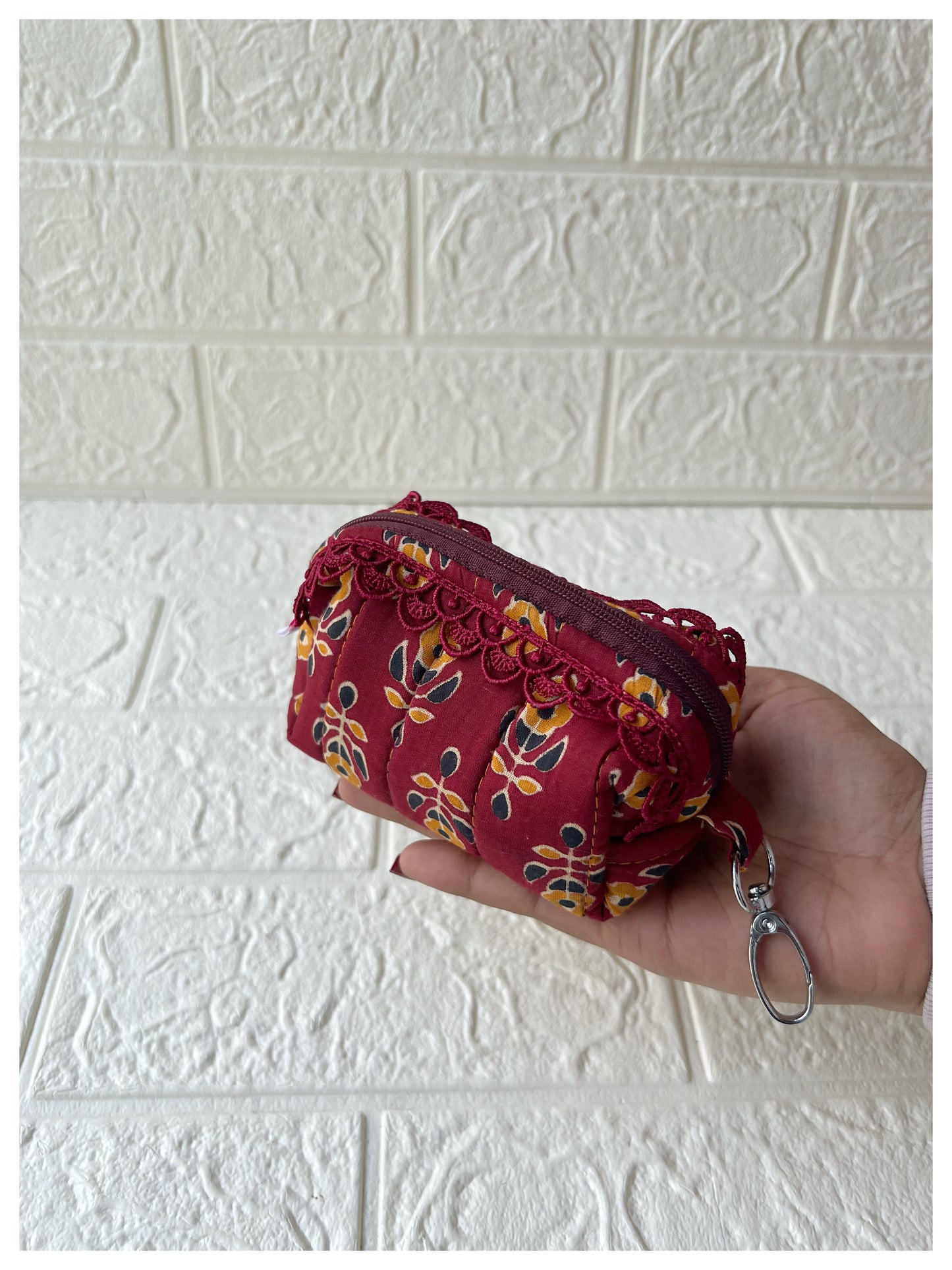 RED KOLKA QUILTED KEY-CHARM
