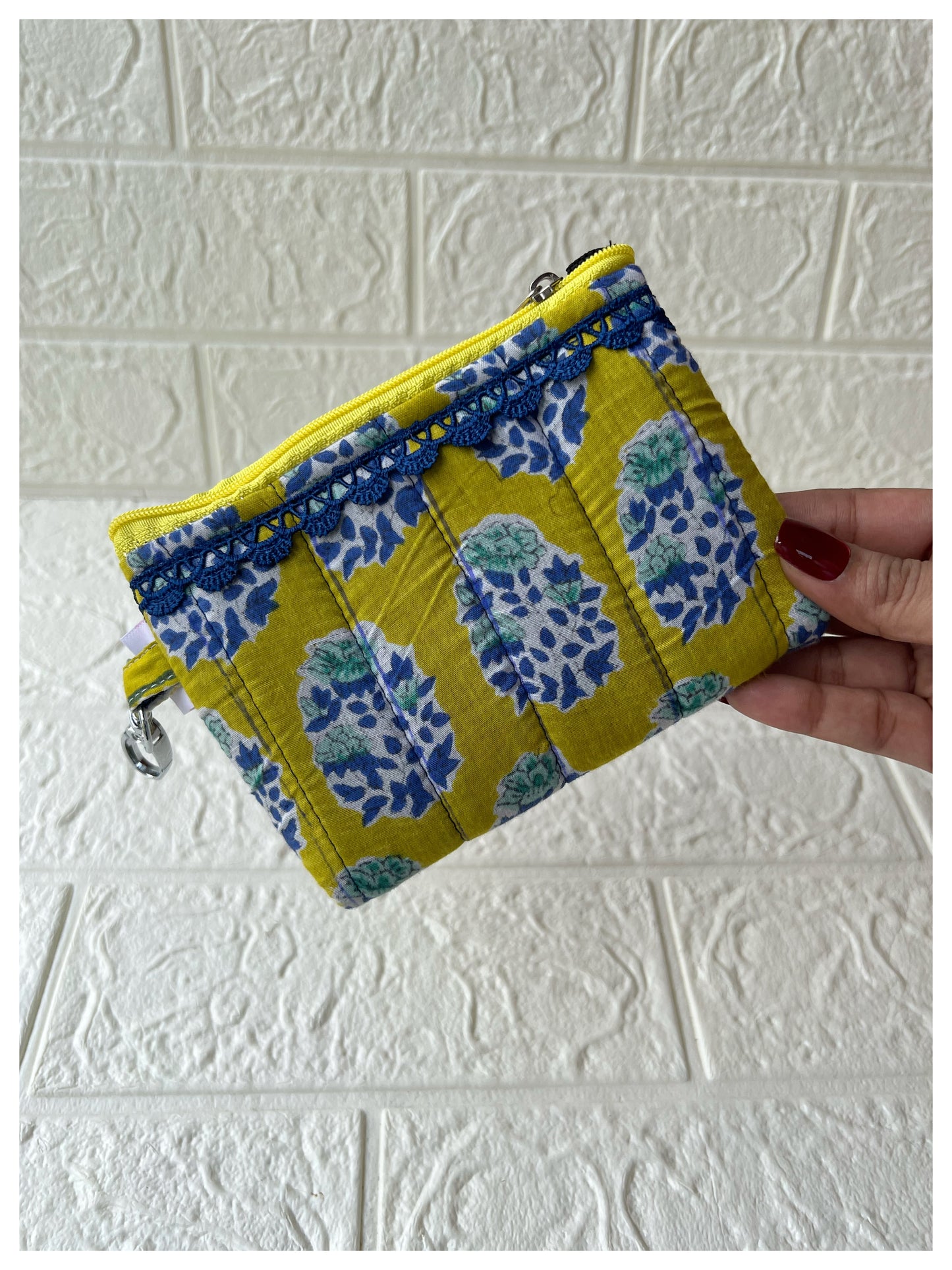 LEMON BLUE FLORAL QUILTED KEY-CHARM
