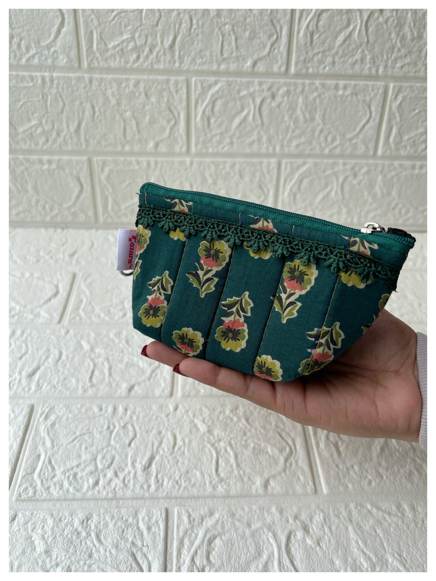 GREEN KOLKA QUILTED KEY-CHARM