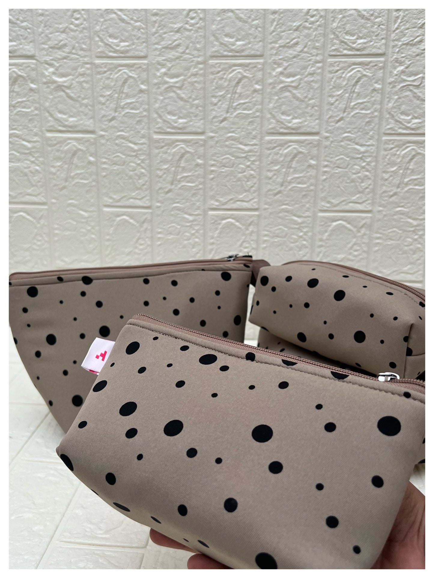 DARK BEIGE POLKA POUCHES