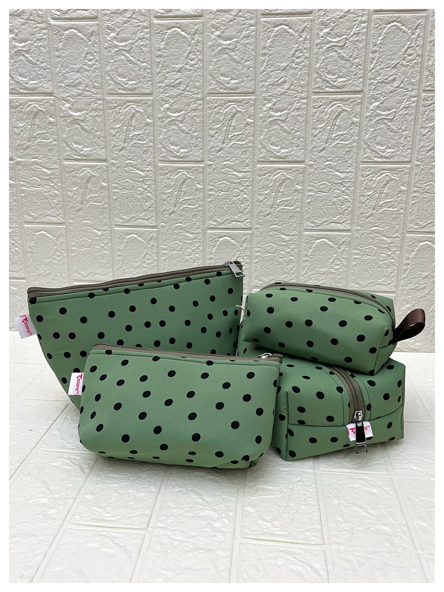 SPANISH GREEN POLKA  POUCHES