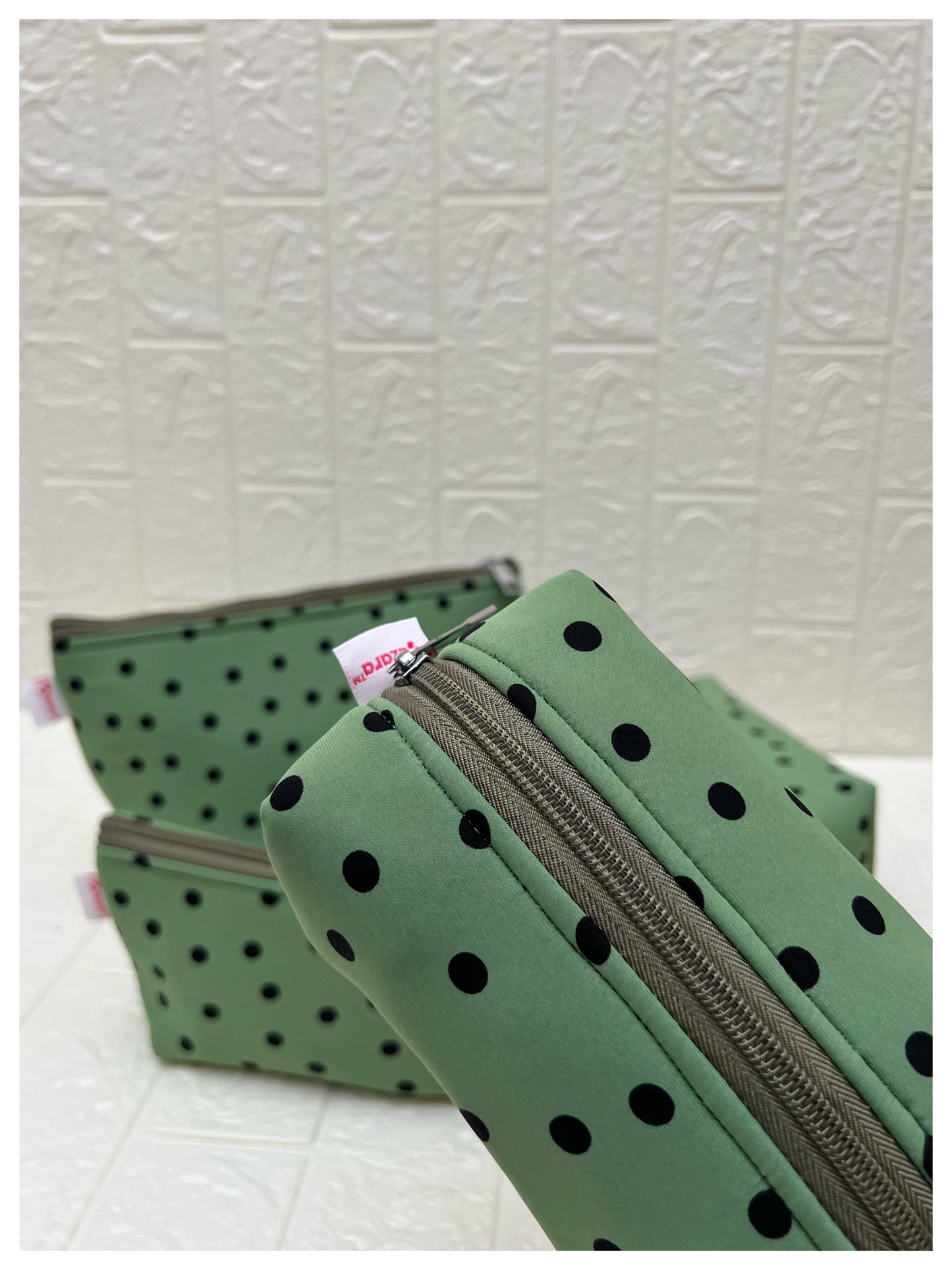 SPANISH GREEN POLKA  POUCHES