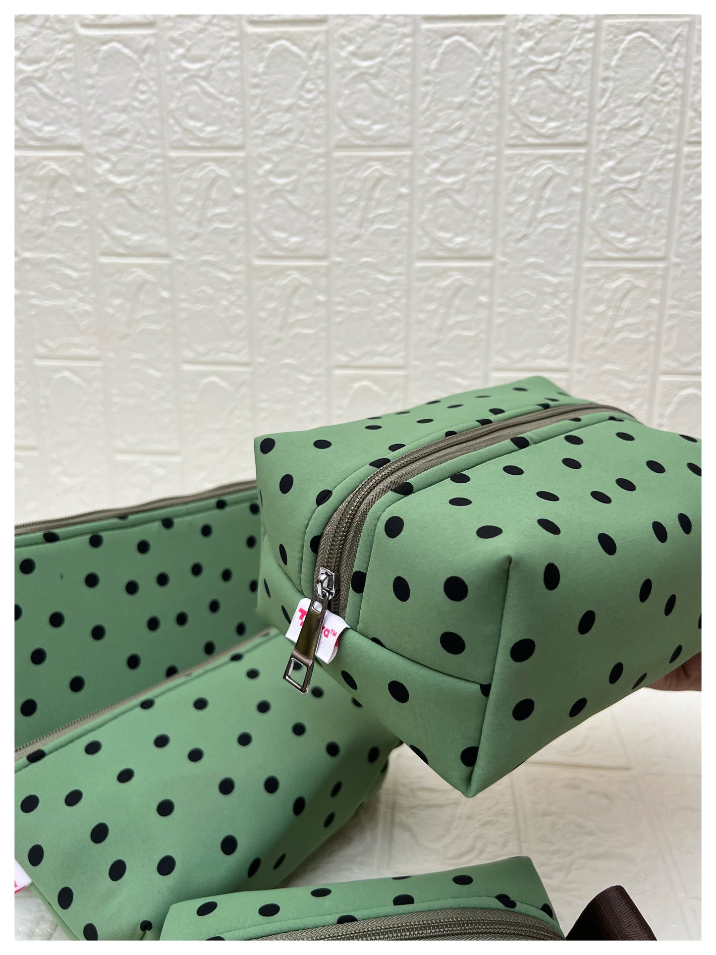 SPANISH GREEN POLKA  POUCHES