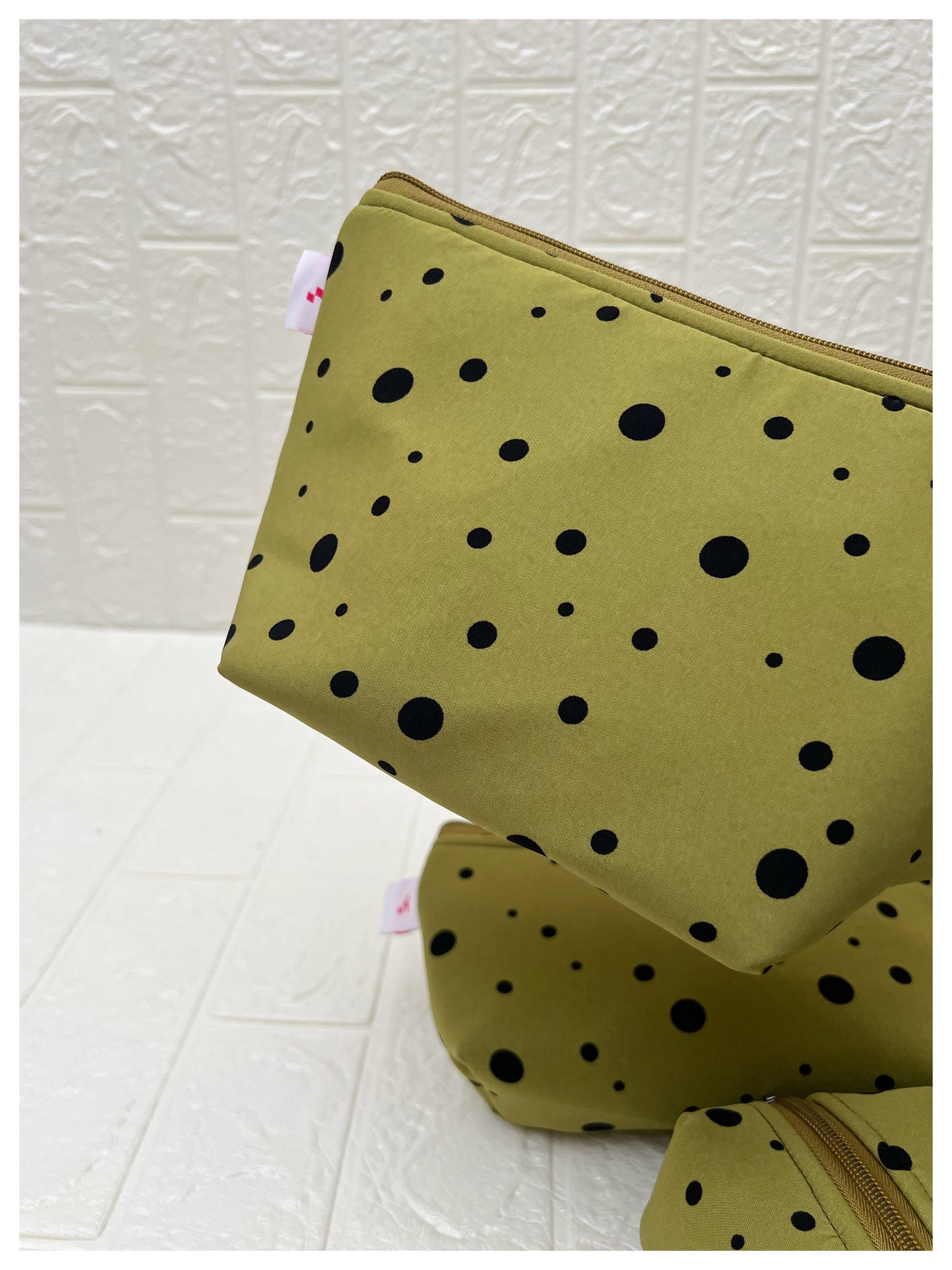 LIGHT OLIVE POLKA  POUCHES