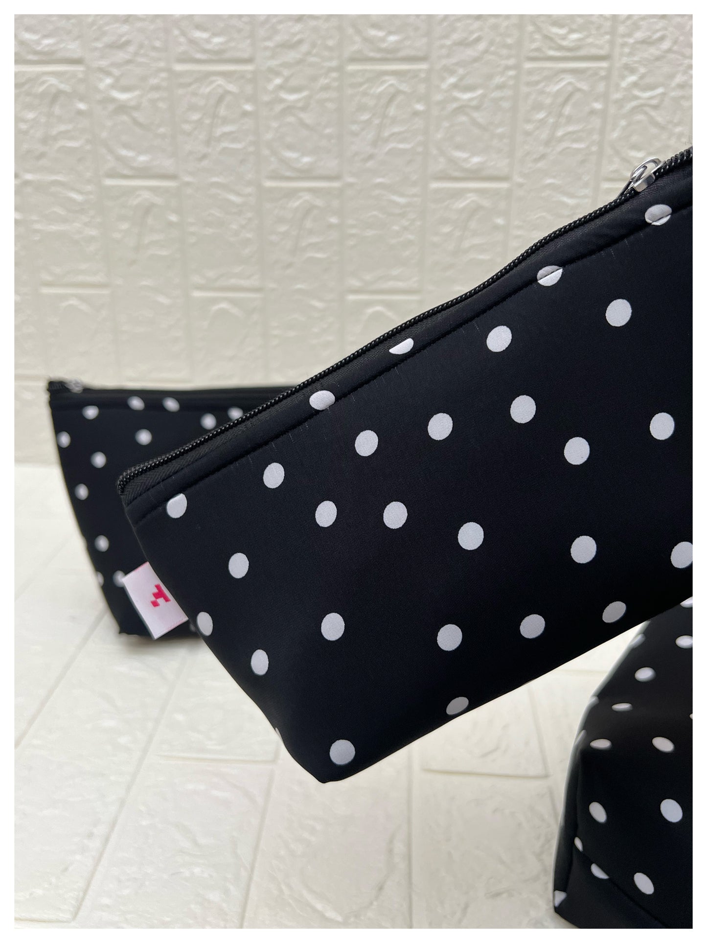 BNW2 POLKA  POUCHES