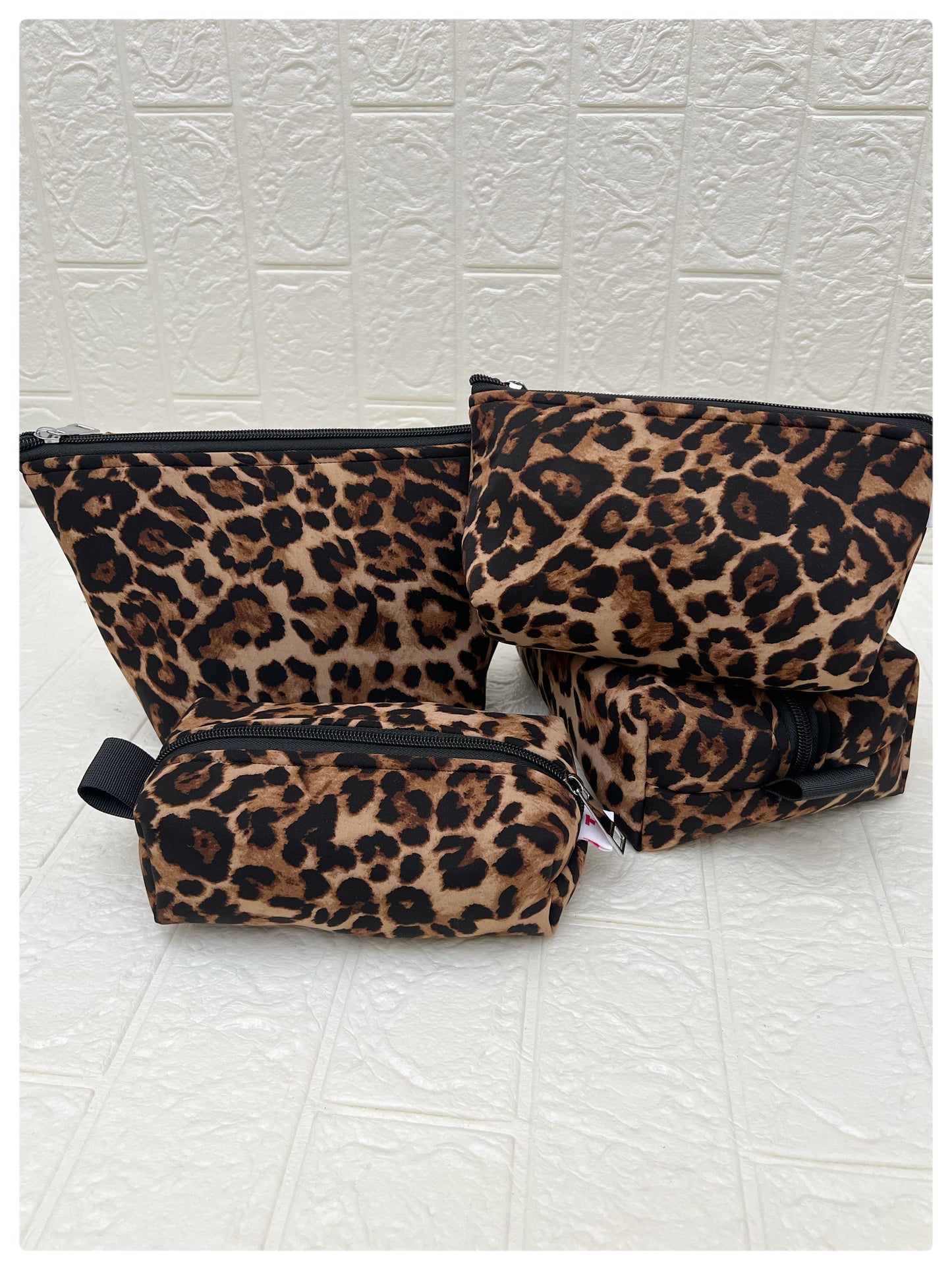 TIGER POUCHES