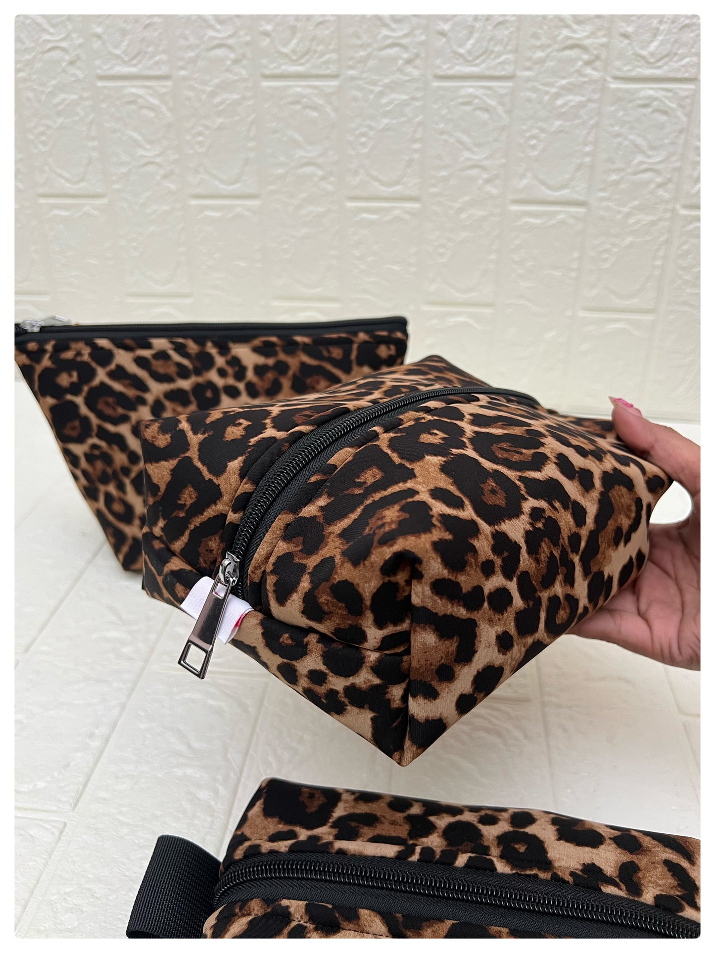 TIGER POUCHES