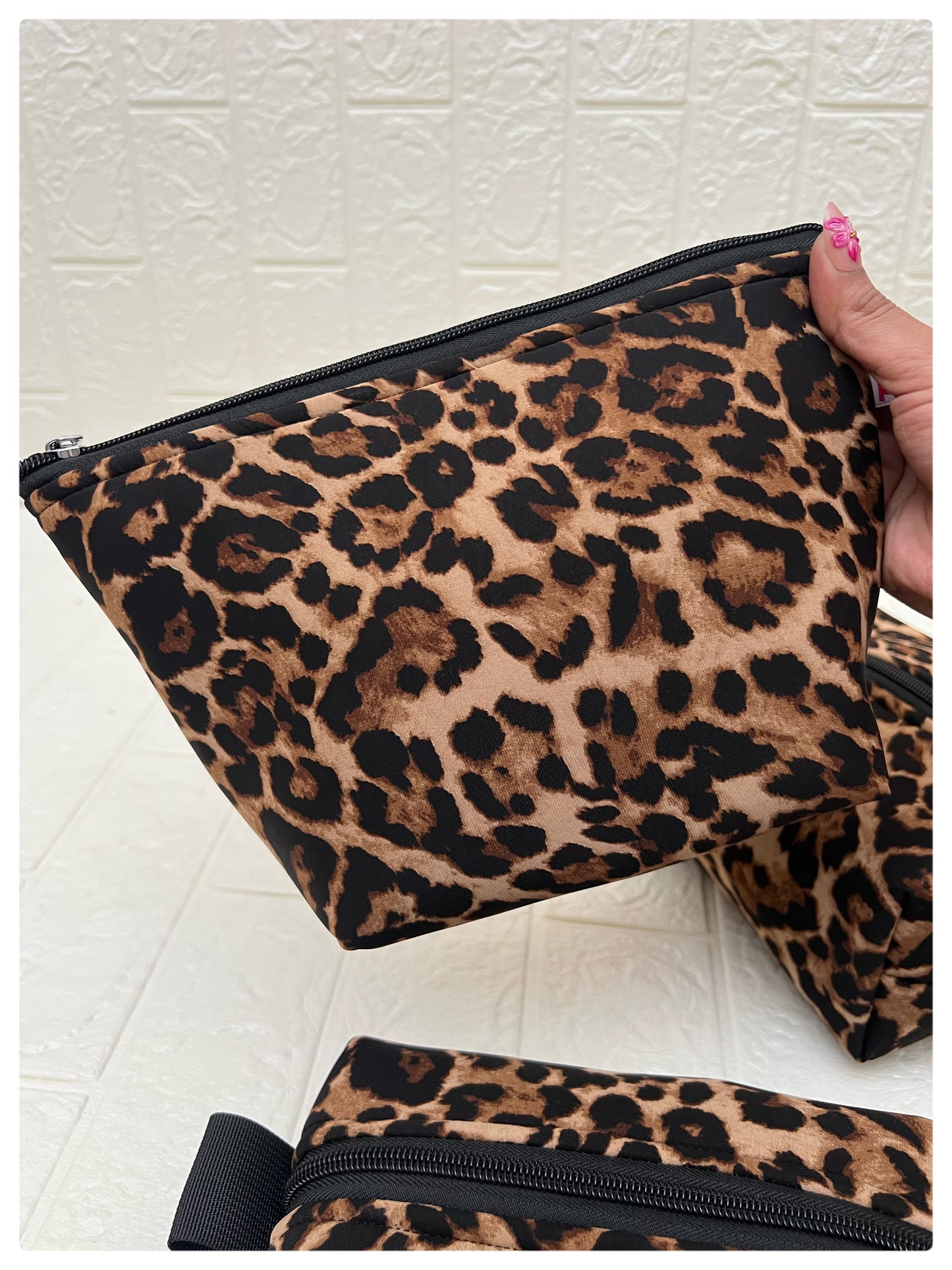 TIGER POUCHES