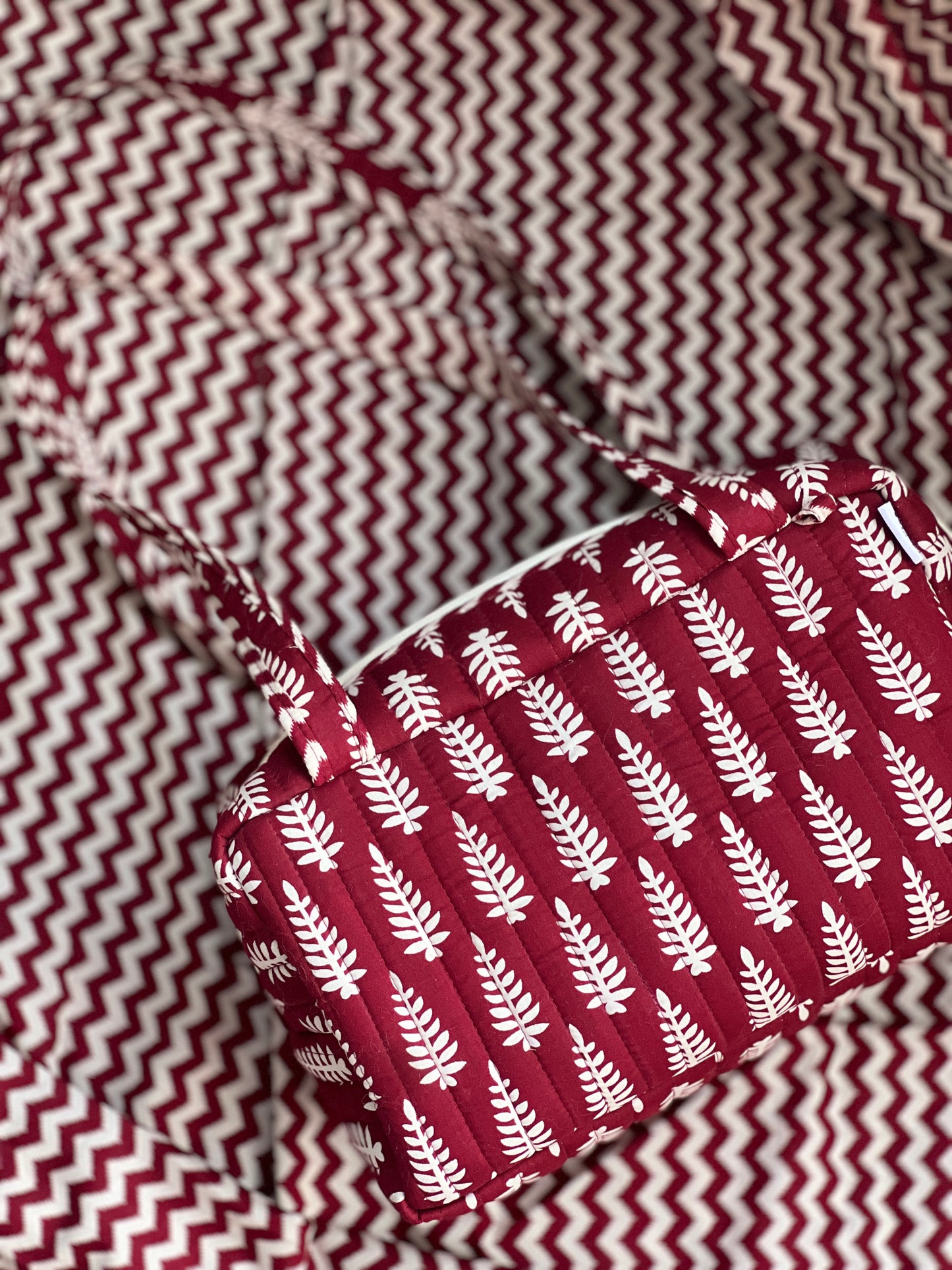 RED QUILTED PAMELA TOTE